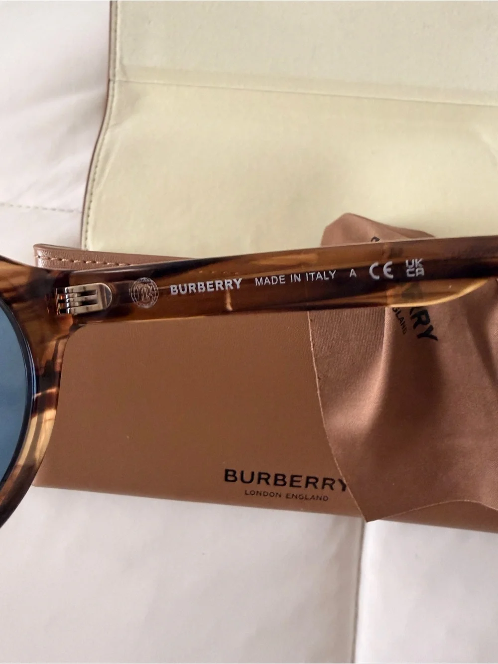 Burberry Tortoiseshell Round Sunglasses - Brown